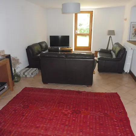 Le Numero 4 ! Holiday home Labruguiere